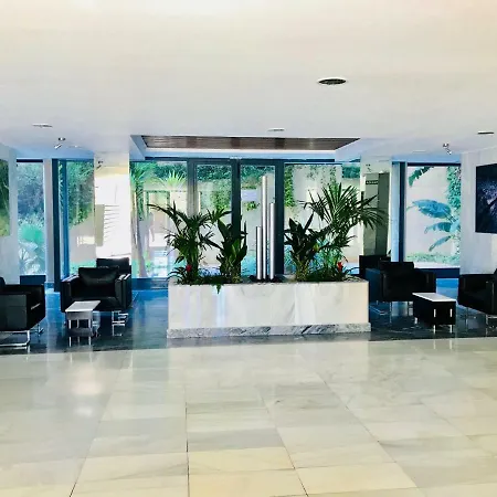 דירה Super Deluxe Apartmento Pool בנידורם
